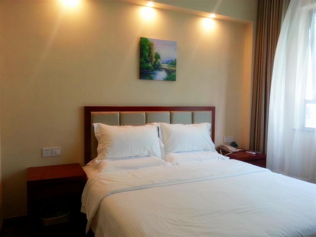Greentree Inn Shanghai Expo Site South Yanggao Road Subway Station Express Hotel Εξωτερικό φωτογραφία